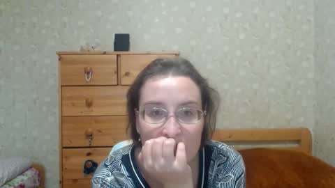 smart_rose online show from 09/29/25, 02:33