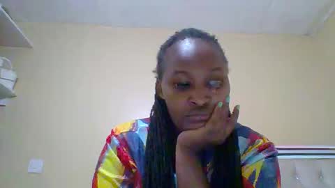 Snapshot of smartqueen1 chatting on 05/11/26, 12:22 Katerina online show from 05/11/26, 12:22
