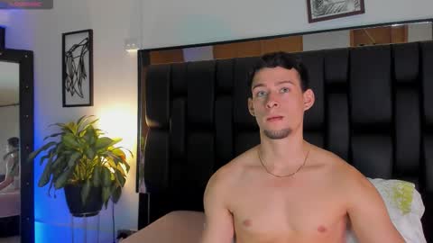 Jade Smiith online show from 11/24/25, 10:42