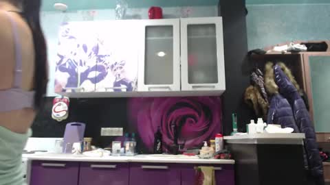 smile_cute_fox online show from 12/07/24, 06:04