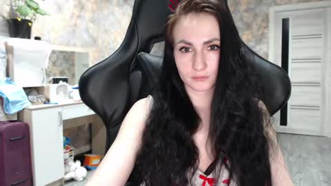 Snapshot of smile_cute_fox chatting on 04/28/26, 12:10 smile_cute_fox online show from 04/28/26, 12:10