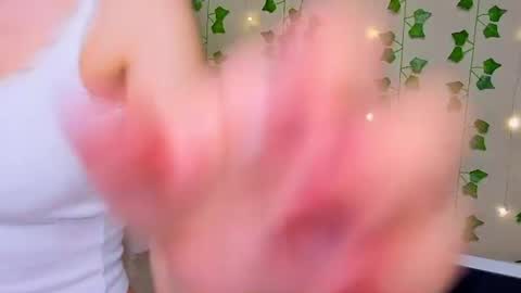 Bella online show from 08/07/26, 09:17