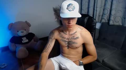 Snapshot of smileexander chatting on 11/07/25, 04:12 smileexander online show from 11/07/25, 04:12