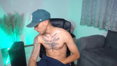 Snapshot of smileexander chatting on 11/09/25, 06:55 smileexander online show from 11/09/25, 06:55