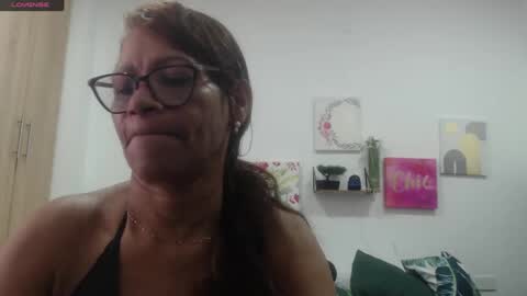 Smileth online show from 11/15/25, 12:23