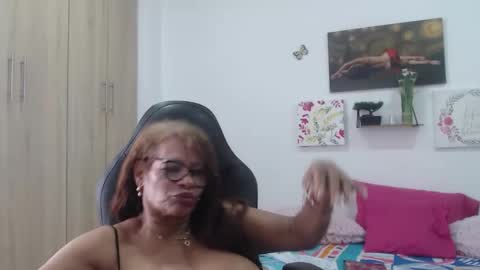 Smileth online show from 02/19/26, 05:20