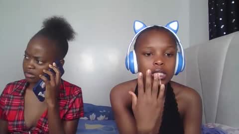 smiley luv1 online show from 01/14/26, 08:03