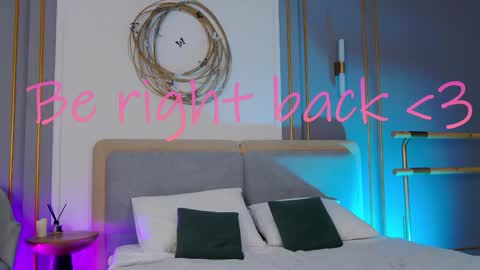 Mia online show from 02/05/25, 08:11