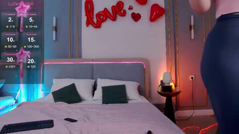 Mia online show from 02/19/25, 05:16