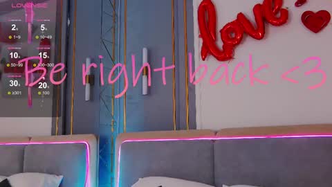 Mia online show from 02/19/25, 08:22