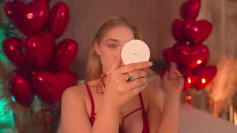 Mia online show from 02/14/26, 05:26