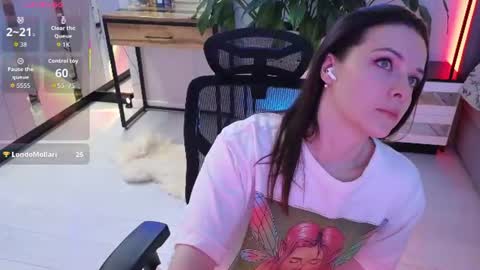 smilym online show from 06/18/26, 08:02