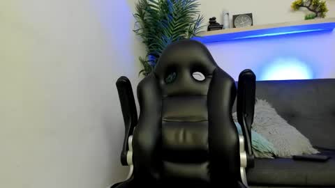 SMIT  online show from 02/13/25, 11:50