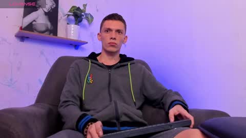 SMIT  online show from 02/15/25, 05:51