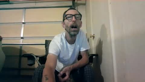 smoke-4-me online show from 09/25/25, 04:38