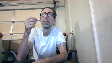 smoke-4-me online show from 10/04/25, 11:03