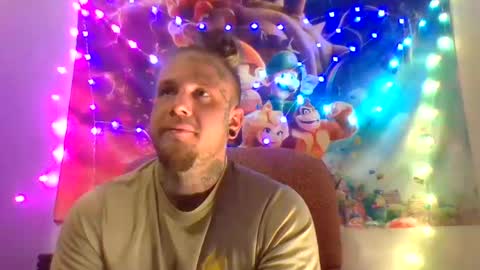 smoke online show from 03/08/25, 03:06