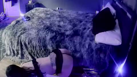 love bug online show from 01/08/26, 08:16