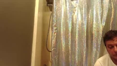 Snapshot of smokeingbitch420 chatting on 02/21/26, 12:50 love bug online show from 02/21/26, 12:50