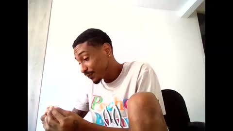 Snapshot of smokepurxxx chatting on 03/19/26, 03:27 smokepurxxx online show from 03/19/26, 03:27