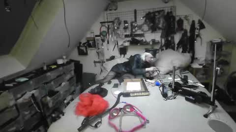 smokeslut365 online show from 02/02/25, 04:26