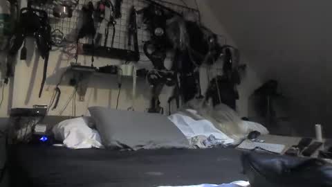 smokeslut365 online show from 02/15/25, 11:14