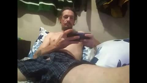 Smokeyireland online show from 09/28/25, 08:47