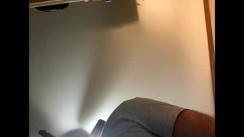 Snapshot of smokeymt420 chatting on 01/13/25, 12:41 smokeymt420 online show from 01/13/25, 12:41