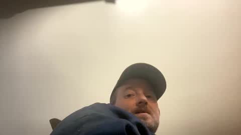 Snapshot of smokeymt420 chatting on 02/21/25, 10:15 smokeymt420 online show from 02/21/25, 10:15