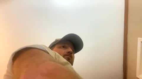 Snapshot of smokeymt420 chatting on 02/23/25, 01:13 smokeymt420 online show from 02/23/25, 01:13