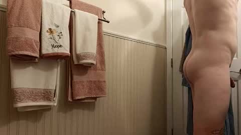 Snapshot of smokysmilez chatting on 11/17/25, 07:03 SmokeySmilez online show from 11/17/25, 07:03