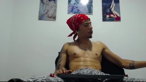 Daniel Aston online show from 10/21/25, 06:58