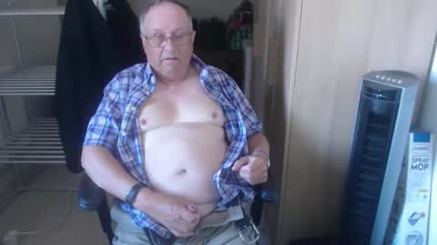 Snapshot of smoothmutton chatting on 05/03/26, 01:50 smoothmutton online show from 05/03/26, 01:50