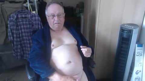Snapshot of smoothmutton chatting on 05/18/26, 07:47 smoothmutton online show from 05/18/26, 07:47