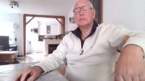 smoothy5460 online show from 11/24/25, 09:20