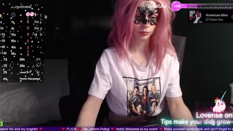 Strawberry Muffin online show from 02/13/25, 06:48