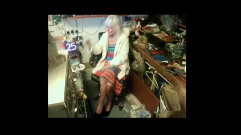 mish online show from 11/09/25, 05:06