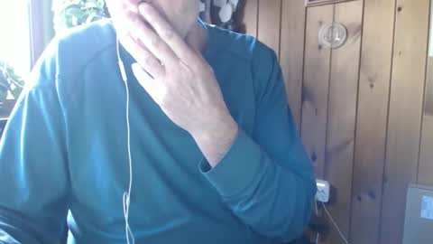 Snapshot of sn0man69 chatting on 01/18/26, 05:28 sn0man69 online show from 01/18/26, 05:28
