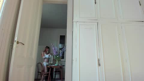   online show from 11/04/25, 02:27