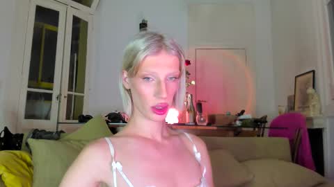   online show from 12/21/25, 12:29