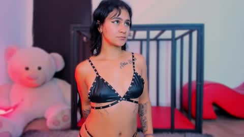  daya  online show from 12/17/25, 03:45