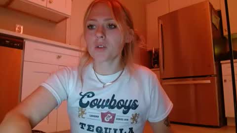 sneakyalicek online show from 03/31/26, 07:58