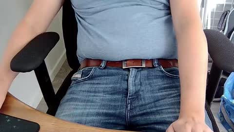 Sneakybill online show from 09/21/25, 08:27