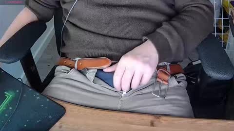 Sneakybill online show from 12/14/25, 10:58