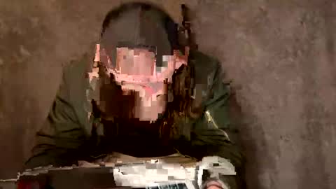 Snapshot of snoochiepoochies chatting on 01/09/25, 04:41 Will Rex online show from 01/09/25, 04:41