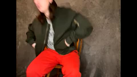 Snapshot of snoochiepoochies chatting on 01/13/25, 04:18 Will Rex online show from 01/13/25, 04:18