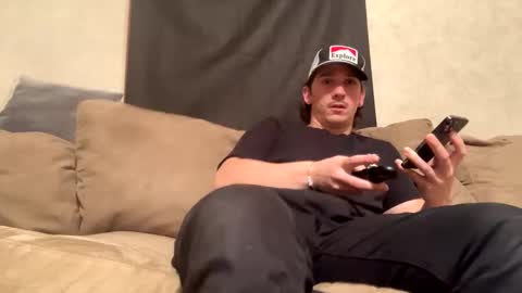 Snapshot of snoochiepoochies chatting on 11/04/25, 03:05 Will Rex online show from 11/04/25, 03:05