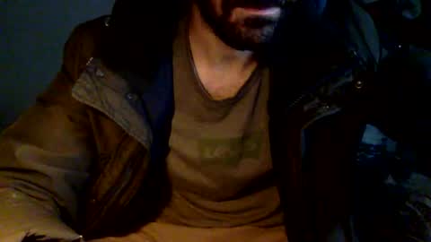 Snapshot of snoopy5644 chatting on 12/16/24, 11:01 snoopy5644 online show from 12/16/24, 11:01