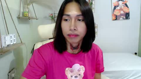 snow_2000 online show from 02/13/26, 05:36