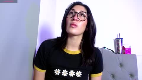 IG     OF red moonn online show from 11/19/25, 03:39